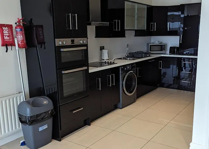 The Western Citypoint Апартаменты Голуэй